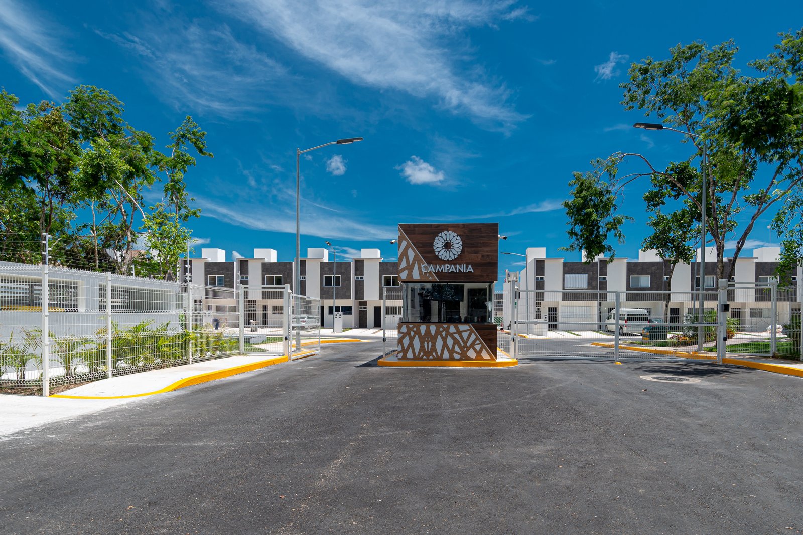 Seguridad 24/7 — Almazara Residencial Playa del Carmen